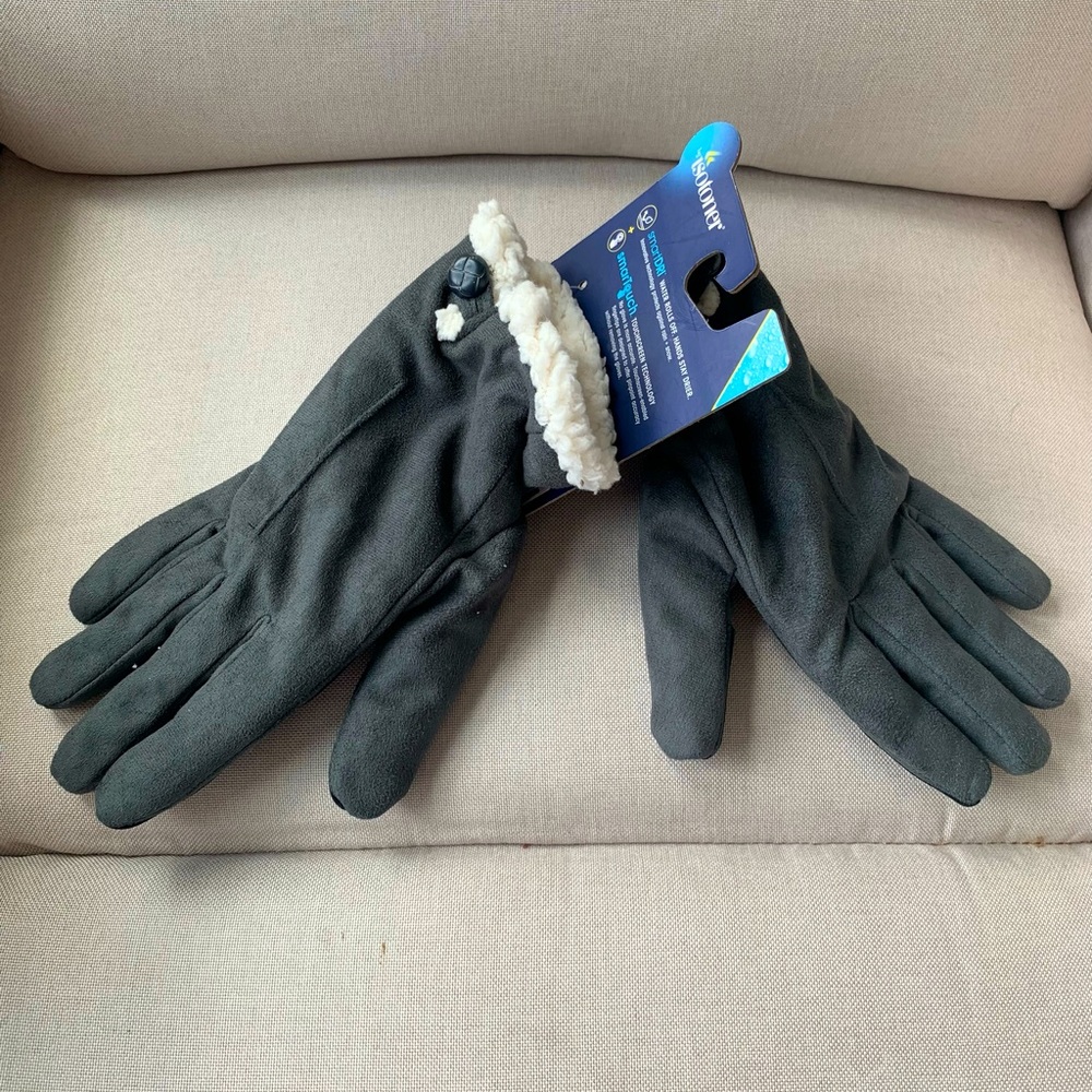 Isotoner Winter Gloves NWT Gray Suede Polyester Smart Dry  Fleece women’s L/XL
